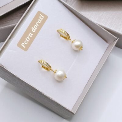 Orecchini con il cerchio in argento 925, perle coltivate-modello Petra Dorati