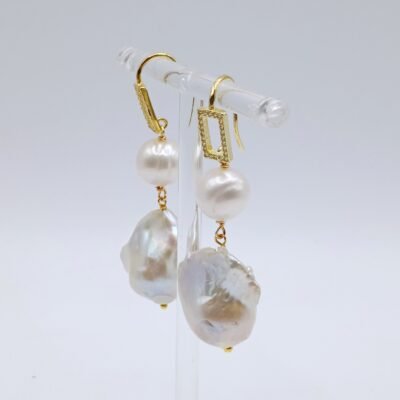 Orecchini pendenti con le perle barocche e perle coltivate in argento 925-modello Fabiola