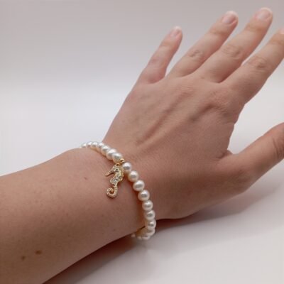 Bracciale con ciondolo e perle di fiume-modello Isola dei Conigli