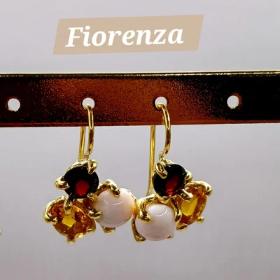 Orecchini con le pietre preziose placcati in oro di 24 carati-modello Fiorenza