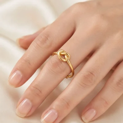 Anello con nodo in argento 925 dorato-modello Tania