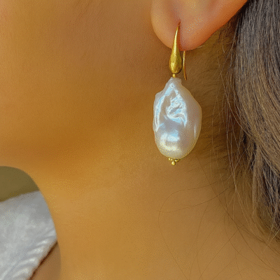 Orecchini perle barocche in argento, perle barocche montate su argento-modello Calendula