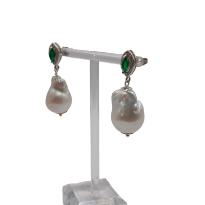 orecchini con le radici di smeraldo e perle scaramazze silvana mannucci gioielli 2