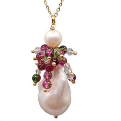 Ciondolo con le perle scaramazze e pietre naturali-modello Valentino - immagine 2