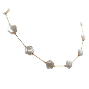 Collana con le perle scaramazze-modello Anfitrite