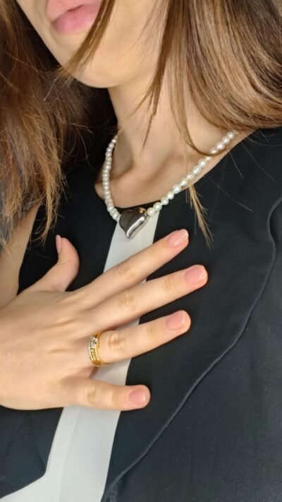 Collana con le perle scaramazze e cuore-modello Isola Tenerife - immagine 2