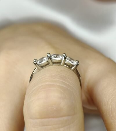 Anello Trilogy in argento bianco cubic zirconia-modello Nina - immagine 6