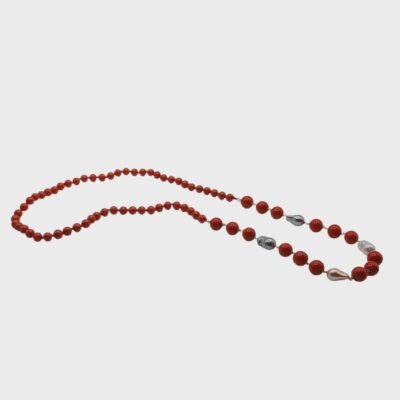 Collana con la pasta di corallo e perle scaramazze- modello Salamanca