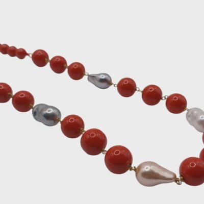 Collana con la pasta di corallo e perle scaramazze- modello Salamanca