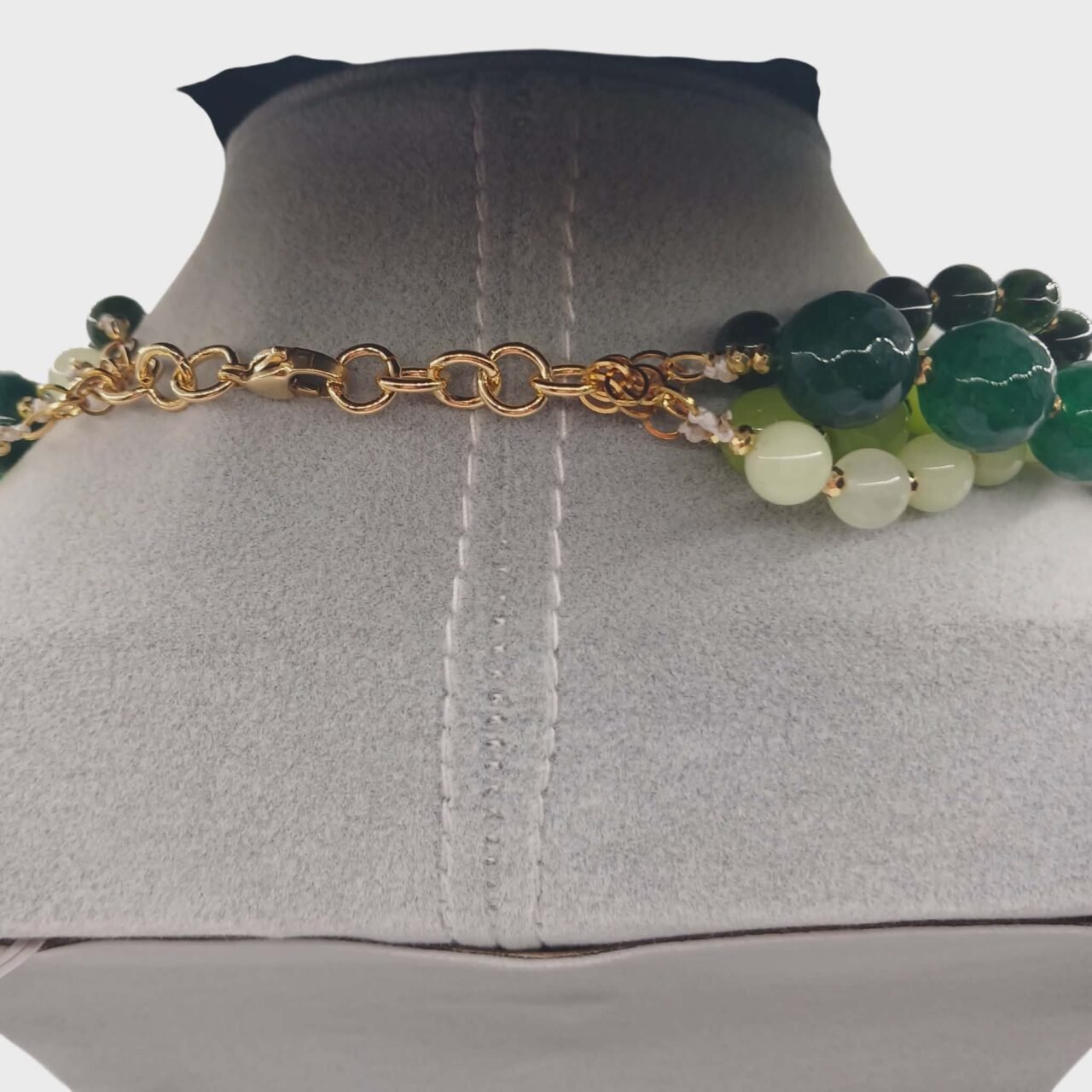 Collana con le pietre naturali -modello Saragozza
