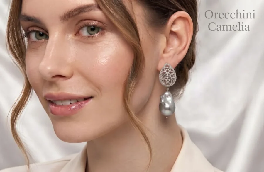 Orecchini Camelia con autentiche e grandi perle scaramazze