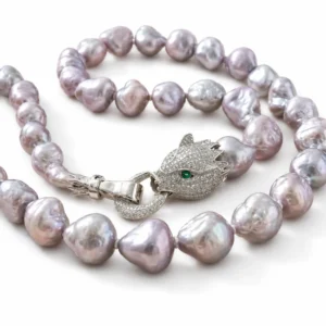 Collana Perle Barocche Grigie con Chiusura Animalier