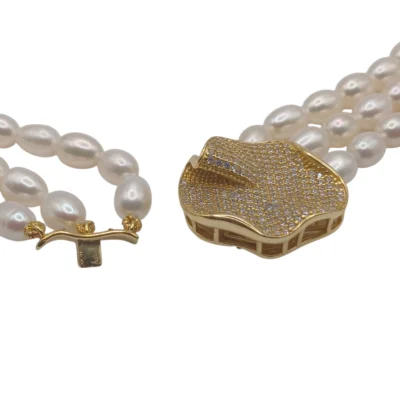 Collana con perle scaramazze – modello Medusa