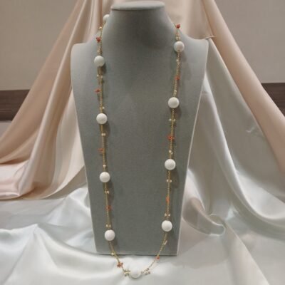 Collana con Agata bianca, corallo e perline di fiume
