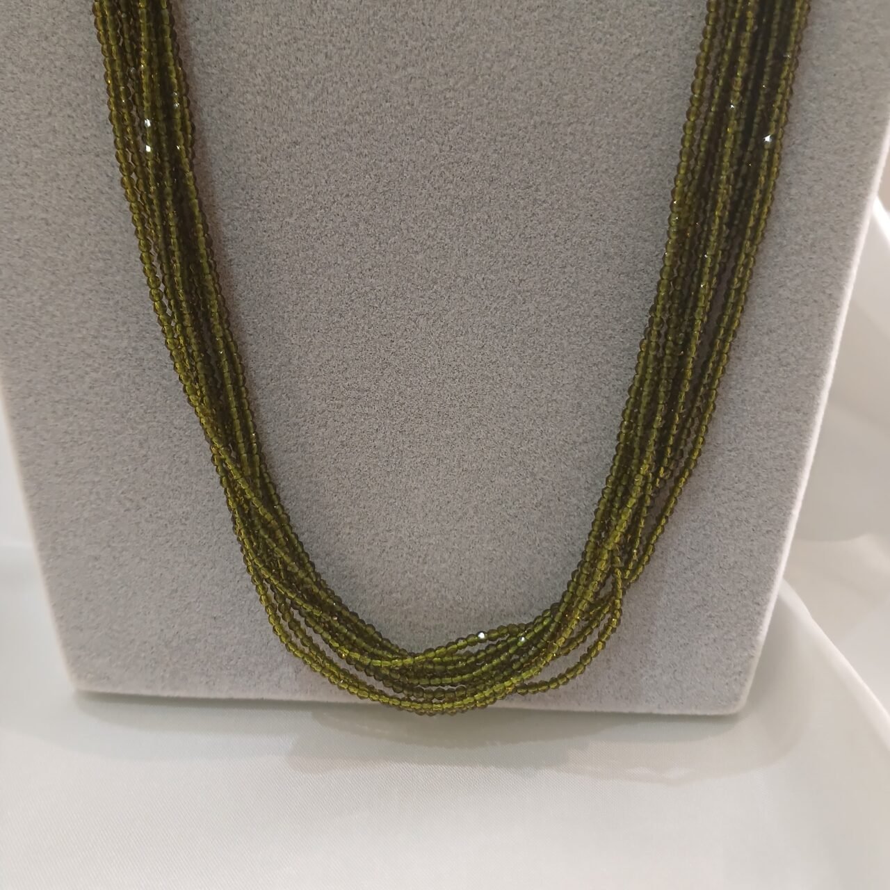 Collana in autentico Spinello
