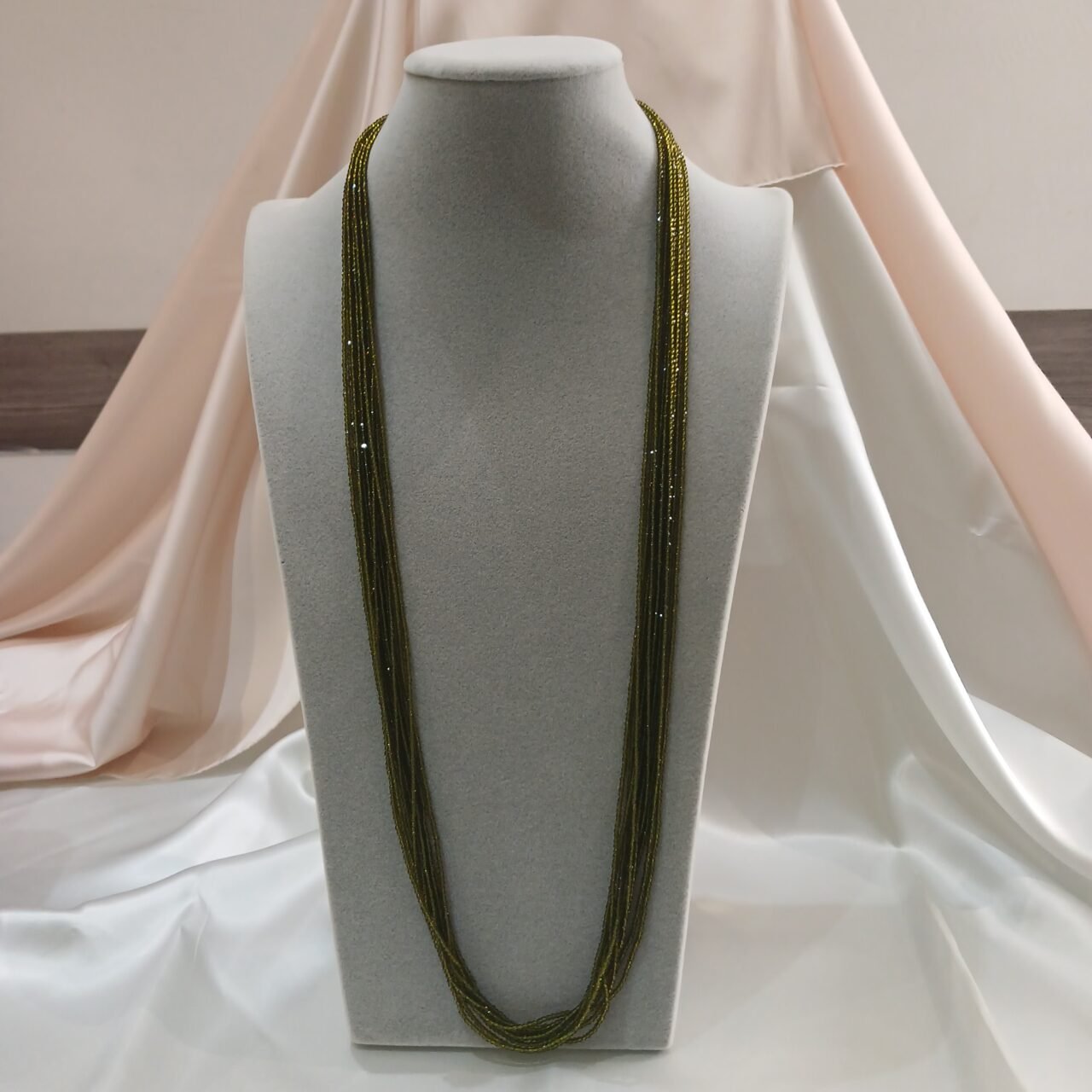 Collana in autentico Spinello