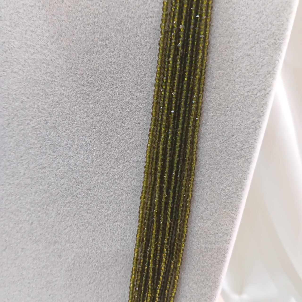 Collana in autentico Spinello