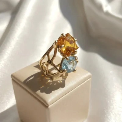 Anello in Topazio Giallo carrè e Topazio Azzurro ovale modello- numero 15