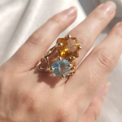 Anello in Topazio Giallo carrè e Topazio Azzurro ovale modello- numero 15