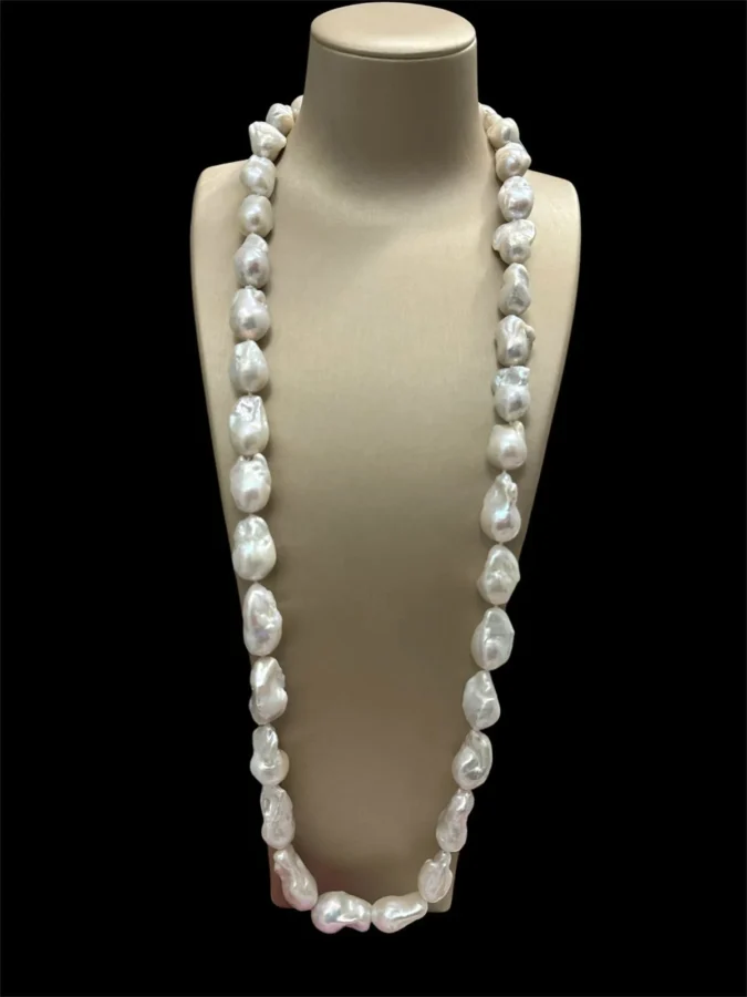 Collana Linda con le perle scaramazze di grandi dimensioni