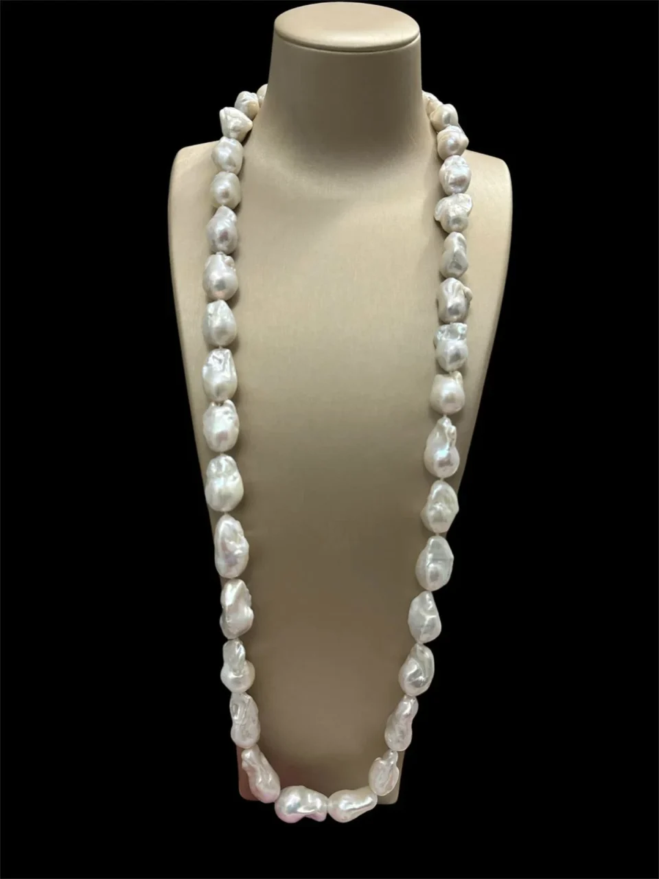 Collana Linda con le perle scaramazze di grandi dimensioni